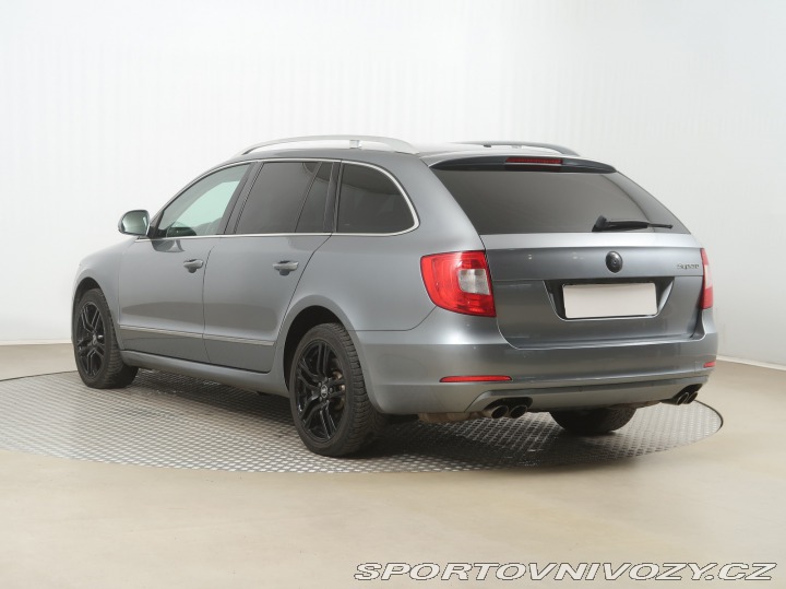 Škoda Superb 3.6 FSI V6 2011