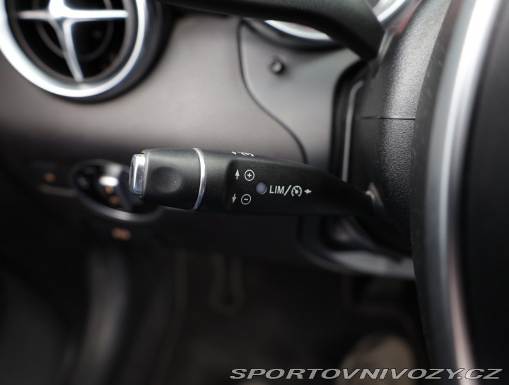 Mercedes-Benz SLC 200 2016