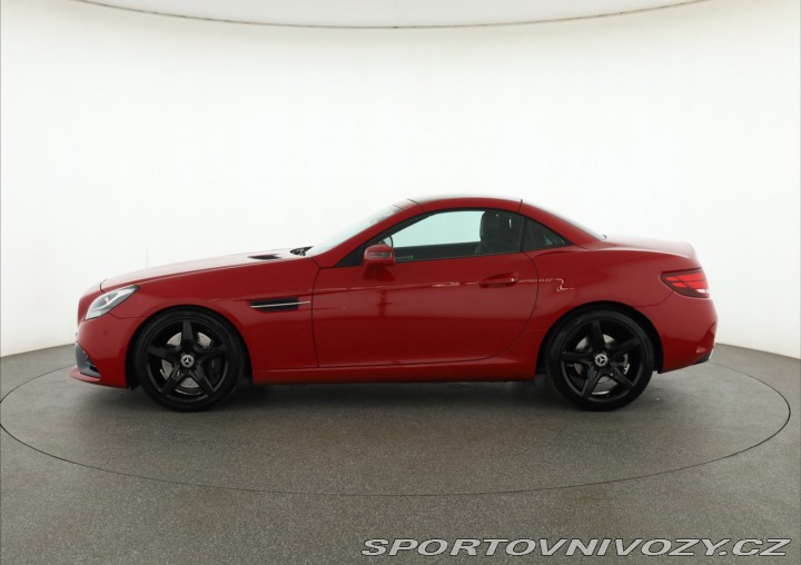 Mercedes-Benz SLC 200 2016