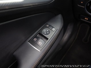 Mercedes-Benz SLC 200 2016