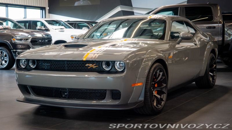Dodge Challenger 
