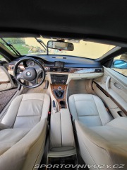 BMW 3 E 93  320i 2008