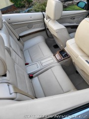 BMW 3 E 93  320i 2008