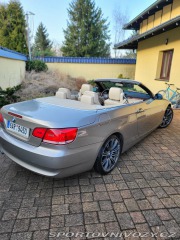 BMW 3 E 93  320i 2008