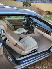 BMW 3 E 93  320i 2008