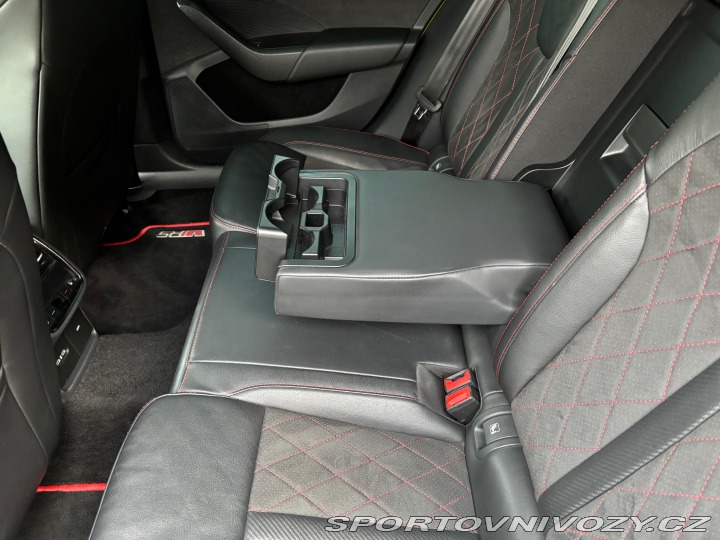 Škoda Octavia RS 2,0TDi,Carbon dopňky, 2022