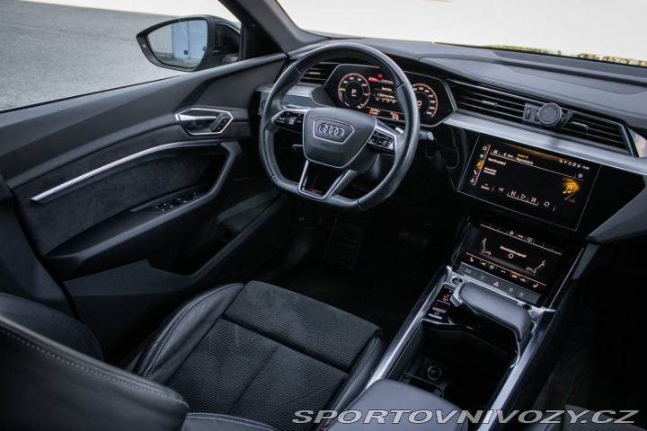 Audi Ostatní modely E-tron  Sportback 50 Quattro S-l 2021