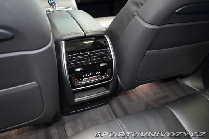 BMW X5 40i*M*SKY-L*TAŽNÉ*MASÁŽ*H 2020