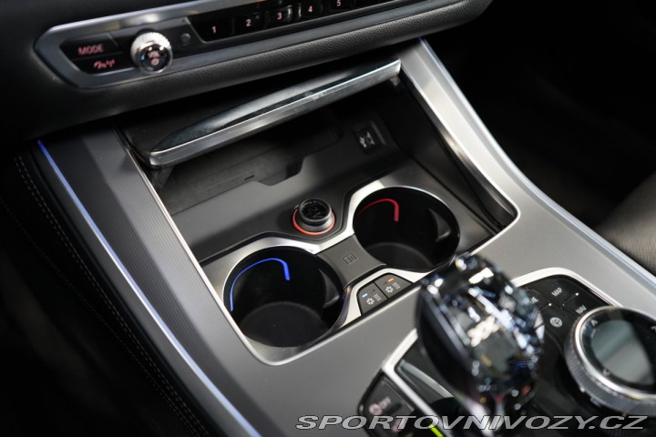 BMW X5 40i*M*SKY-L*TAŽNÉ*MASÁŽ*H 2020