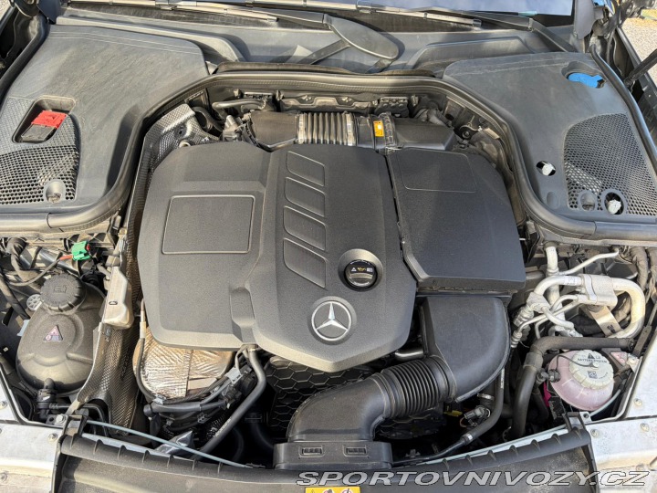 Mercedes-Benz E  2020