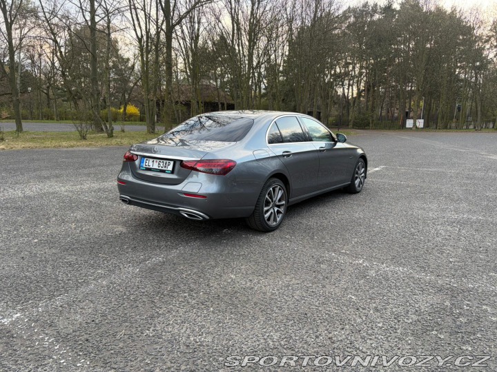 Mercedes-Benz E  2020