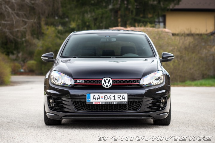 Volkswagen Golf GTI 2.0 TFSI Edition 35 2011