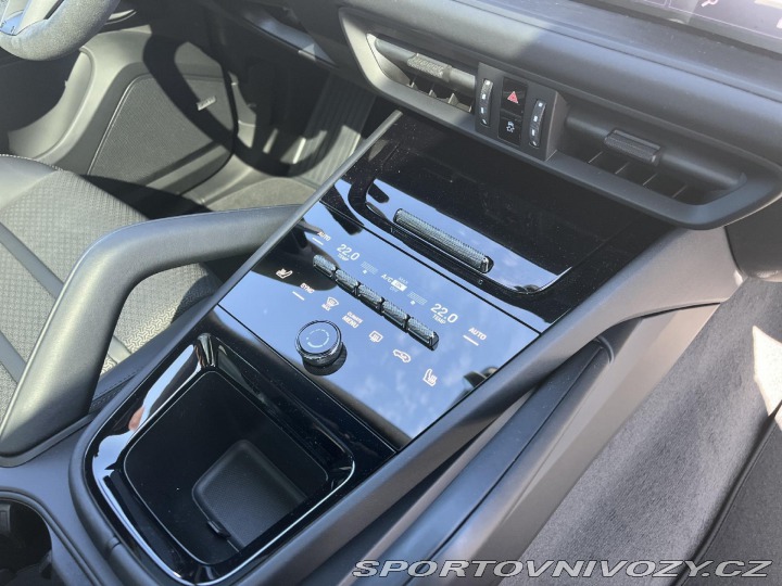 Porsche Cayenne GTS 2026