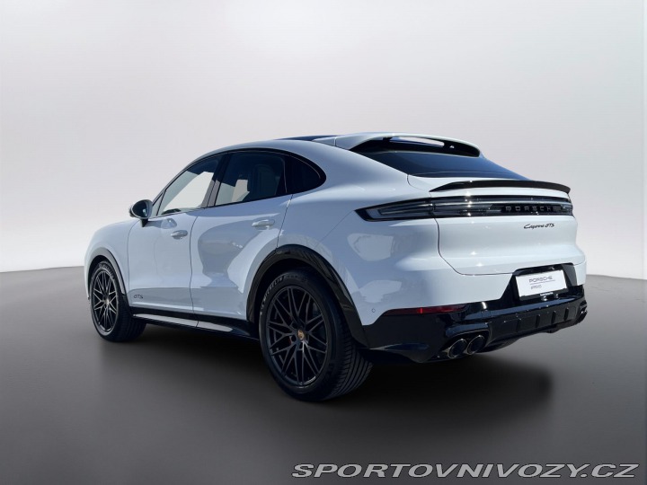 Porsche Cayenne GTS 2026