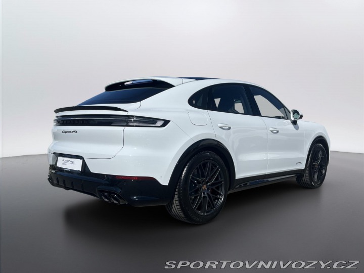 Porsche Cayenne GTS 2026