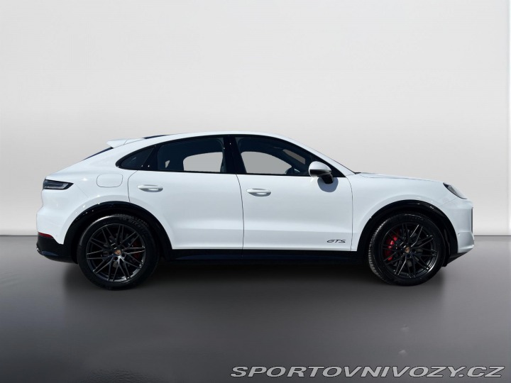 Porsche Cayenne GTS 2026