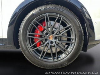 Porsche Cayenne GTS 2026