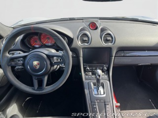 Porsche Cayman GT4 2021