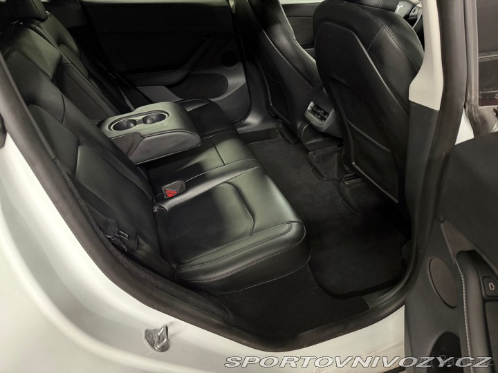 Tesla Model Y AWD Long Range Dual Motor 2024