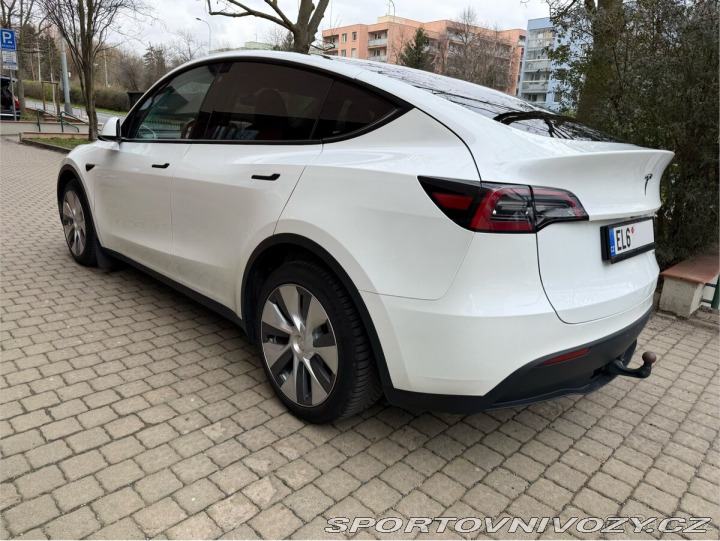 Tesla Model Y AWD Long Range Dual Motor 2024