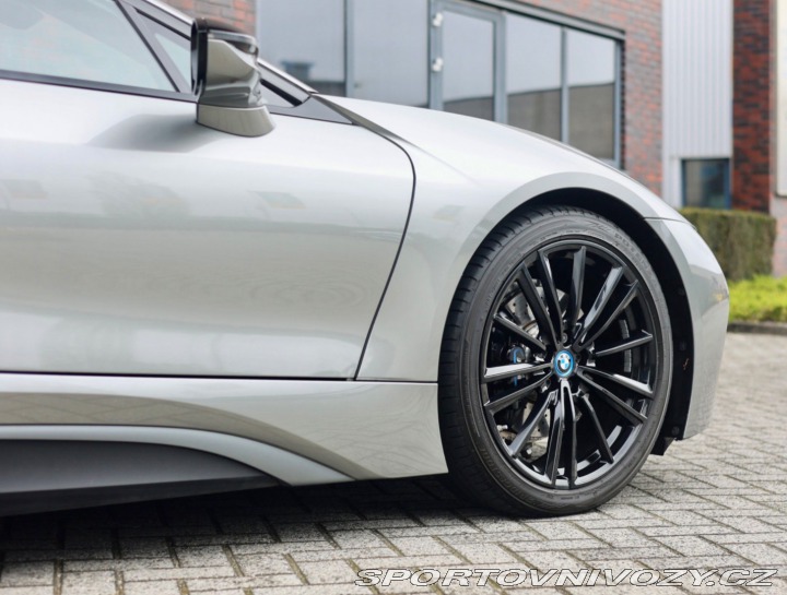 BMW i8 xdrive | Lasersvetlá - H 2018