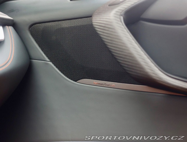 BMW i8 xdrive | Lasersvetlá - H 2018