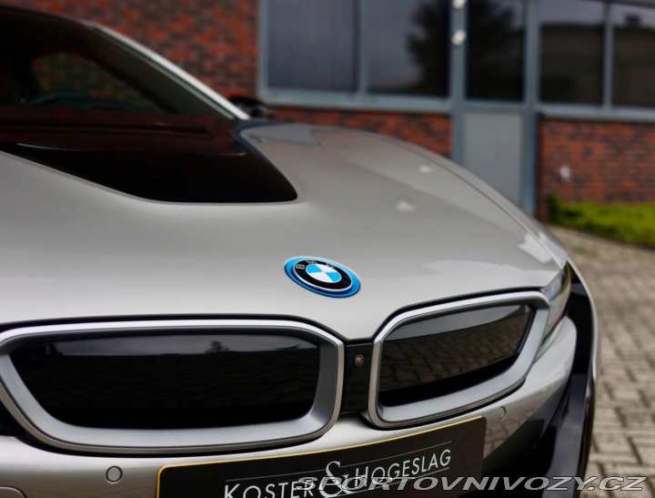 BMW i8 xdrive | Lasersvetlá - H 2018