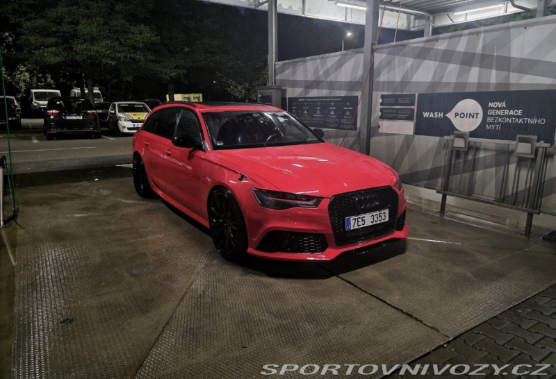 Audi S6 