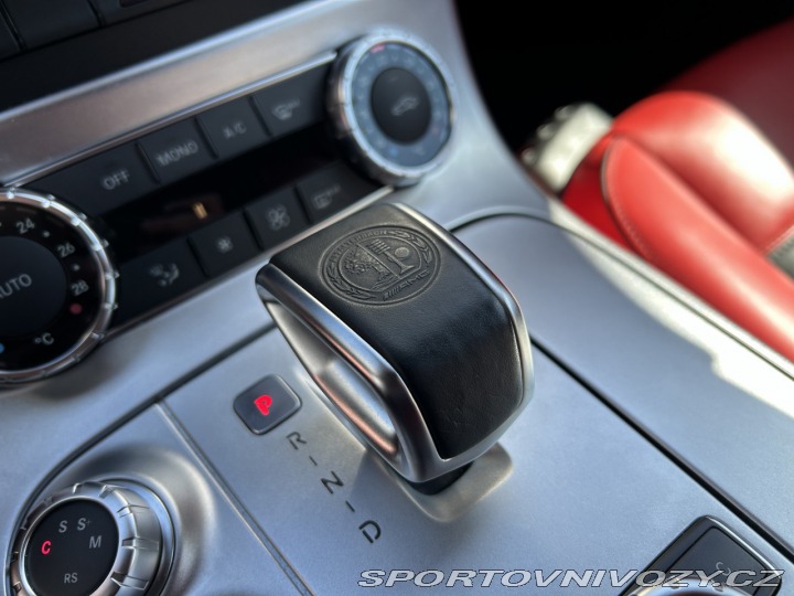 Mercedes-Benz SLS AMG 6.3 V8 Roadster 2012