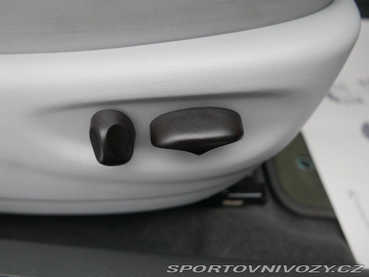 Jaguar X-Type 3,0 V6 AWD Executive REZE 2003