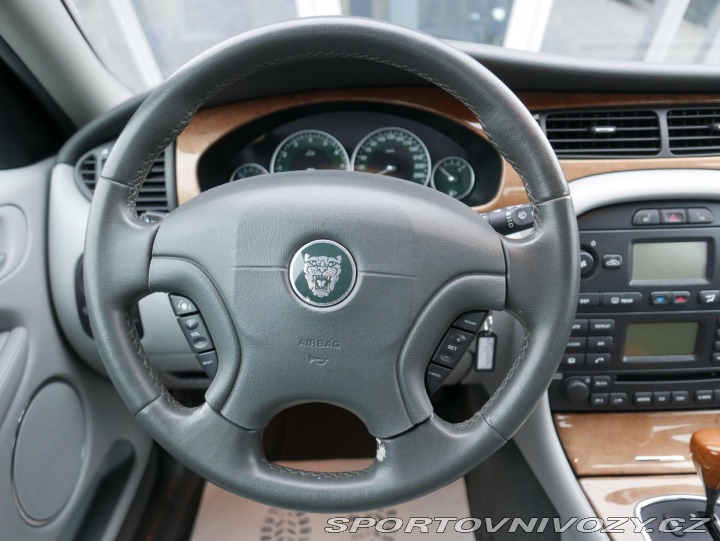 Jaguar X-Type 3,0 V6 AWD Executive REZE 2003