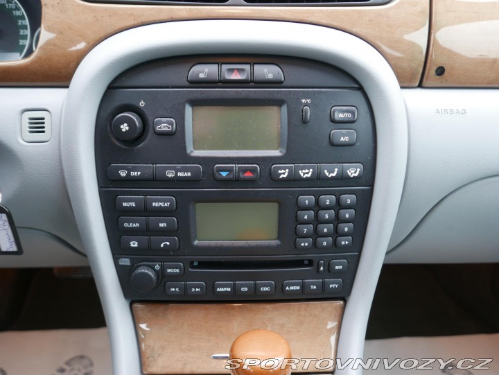 Jaguar X-Type 3,0 V6 AWD Executive REZE 2003