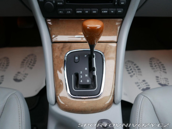 Jaguar X-Type 3,0 V6 AWD Executive REZE 2003