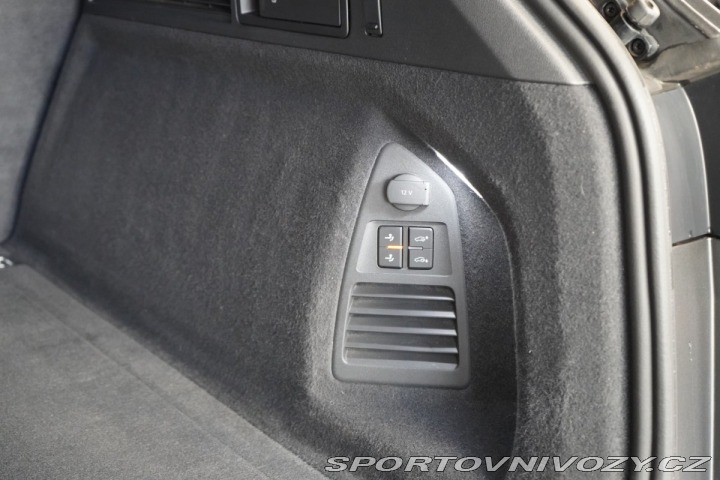 Volkswagen Ostatní modely Touareg 3.0TDI*4M*R-LINE*VZDUCH*M 2020