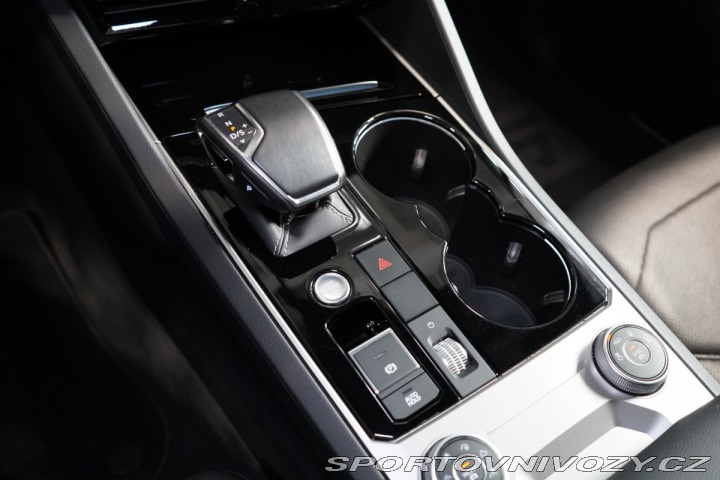 Volkswagen Ostatní modely Touareg 3.0TDI*4M*R-LINE*VZDUCH*M 2020