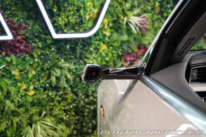 Audi Ostatní modely e-tron 55*QUATTRO*PANO*MASÁŽ*MAT 2020