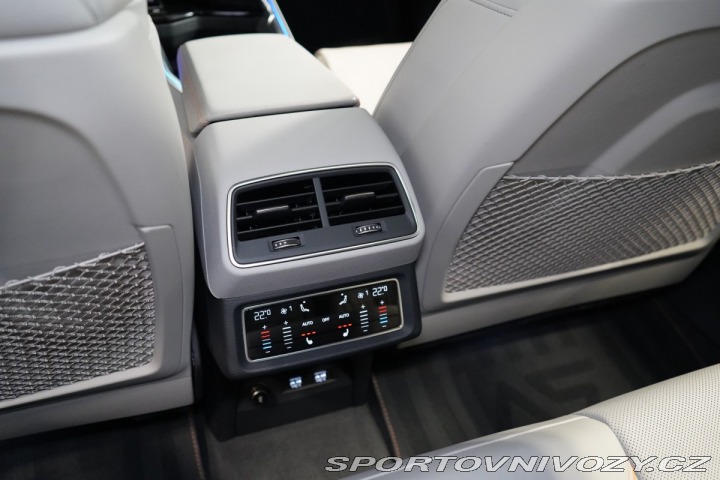 Audi Ostatní modely e-tron 55*QUATTRO*PANO*MASÁŽ*MAT 2020