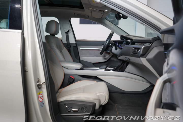 Audi Ostatní modely e-tron 55*QUATTRO*PANO*MASÁŽ*MAT 2020