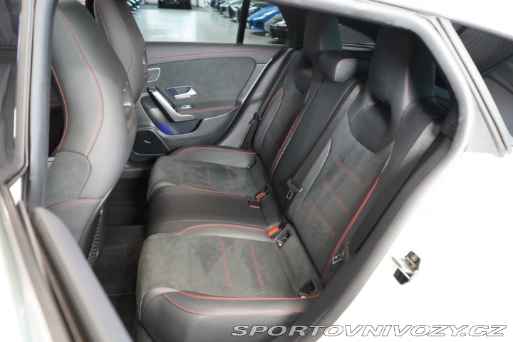 Mercedes-Benz CLA 45S*AMG*SB*PANO*TAŽNÉ*BUR 2023