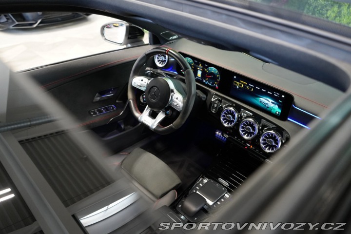 Mercedes-Benz CLA 45S*AMG*SB*PANO*TAŽNÉ*BUR 2023