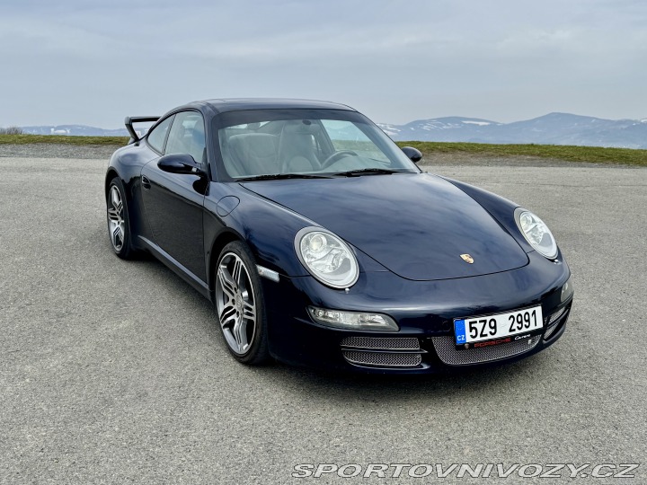 Porsche 911 Carrera 2005