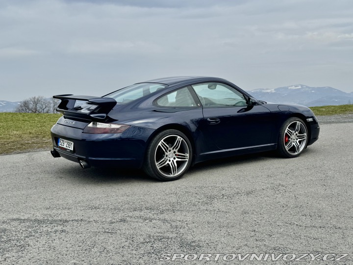 Porsche 911 Carrera 2005