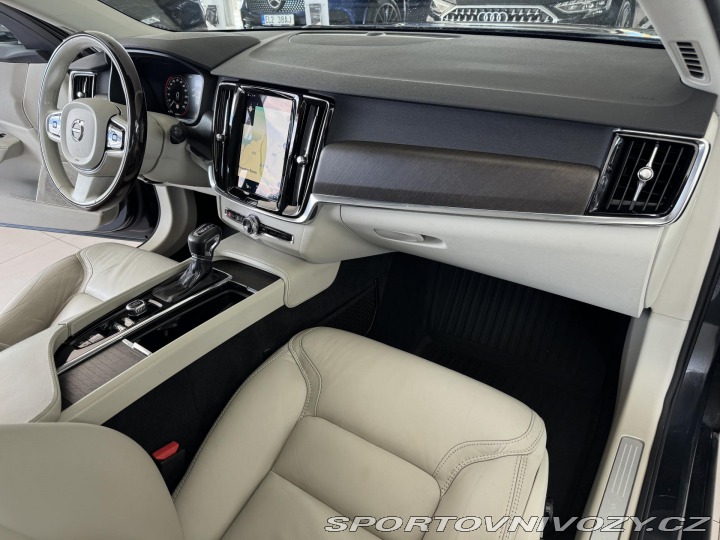 Volvo V90 CC*D5 173kW*AWD*KeyLess*T 2018