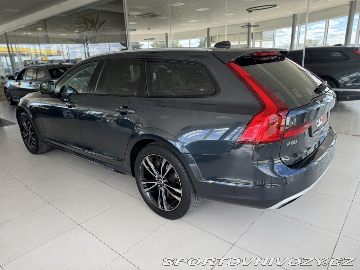 Volvo V90 CC*D5 173kW*AWD*KeyLess*T 2018