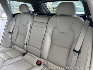Volvo V90 CC*D5 173kW*AWD*KeyLess*T 2018