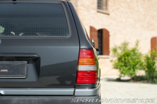 Mercedes-Benz E TE 200 16V SPORTLINE 1992