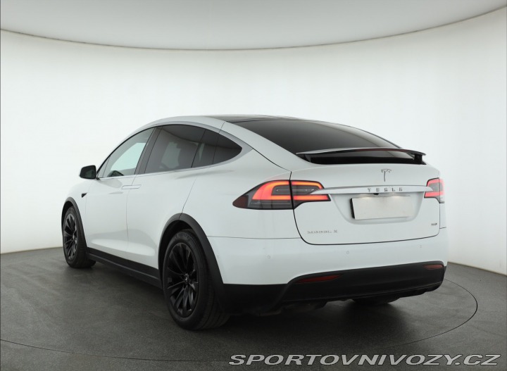 Tesla Model X 75D 2018