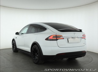 Tesla Model X 75D 2018
