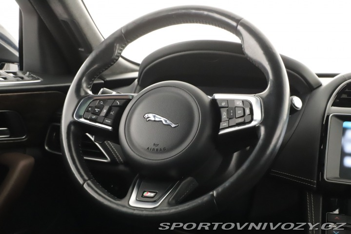 Jaguar F-Pace R-Sport 30d AWD 2016