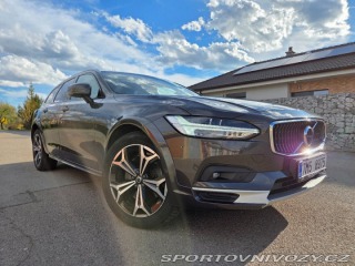 Volvo V90 najeto 122tis KM, plná vý 2022